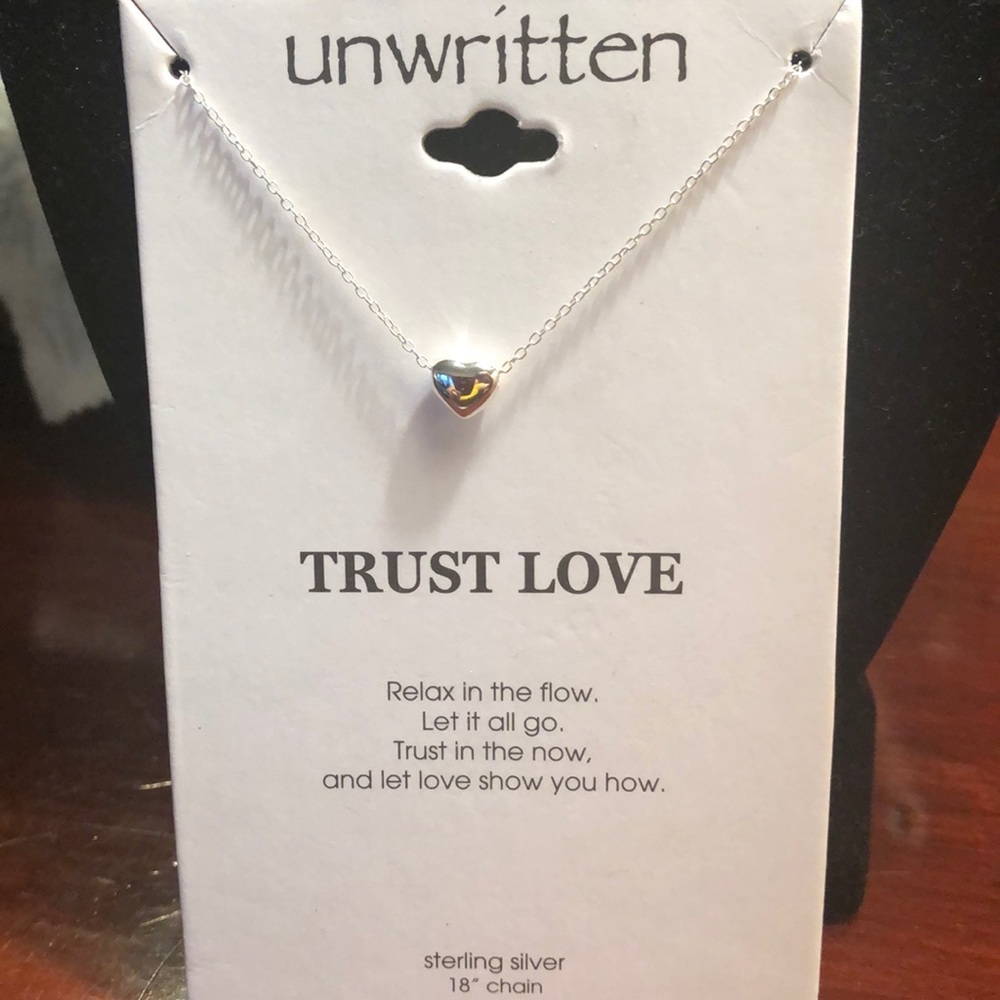 Sweet Unwritten Silver Heart Necklace -18” Chain